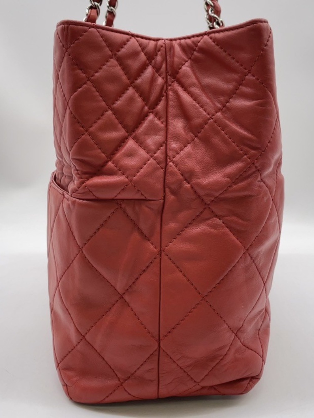Chanel Coco Red Leather Tote - Picture 5 of 15